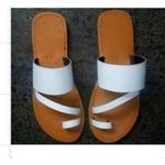 Classic Loop Strap Women’s Flat Sandals – Premium Leather (White & Tan)