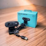 Logitech  C270 High-Quality Live Streaming Built-in Microphone HD Laptop Desktop Webcam Web Camera