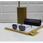 Burberry -sunglasses.