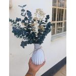 Flower in a vase 