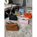 product_image_name-Generic-Women's Luxury Structured Top-Handle Mini Handbag with Gold-Tone Lock-8