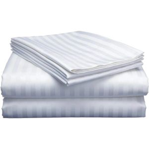 TC   White Stripped Cotton Bedsheet Set 4pcs of 6*7  comes as 2pcs bedsheets and 2pcs pillow cases