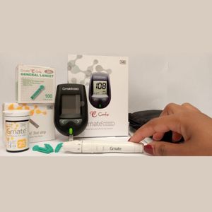 75 STRIPS + COMFYS BLOOD SUGAR Machine+110 needles