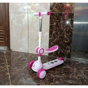 Kids scooter with a seat