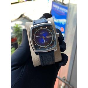 SEIKO Leather Automatic Watch – Timeless Craftsmanship, Water Resistant Build