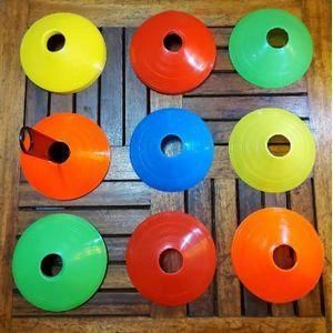 9 pieces pace cones.