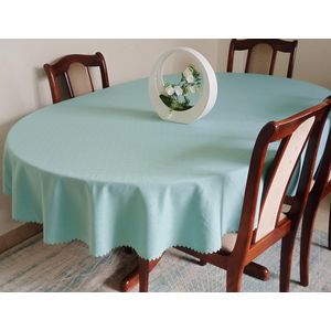 Othman Brgenerics 6-seater tablecloth for an oval dining 