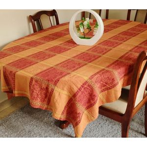 Othman Brgenerics  Tablecloth for a standard 6-seater