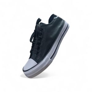 Converse Leather Rubber Shoes.   Unisex Rubber Shoes.   Men's Rubber Shoes.   Womens Rubber Shoes.   Normal Fitting.   Colour- Black