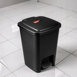 Hard Plastic Seamless Design Easy Lift Lid Hygienic 30L Black Hard Plastic Step Pedal Waste Garbage Dust Bin 