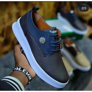 Men’s Casual Sneakers