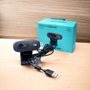 Logitech Webcam for Video Streaming with Built-In Microphone and Noise Filter