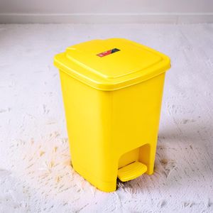 30L Yellow Hard Plastic Compact Footprint Space Saving Step Pedal Waste Garbage Dust Bin 