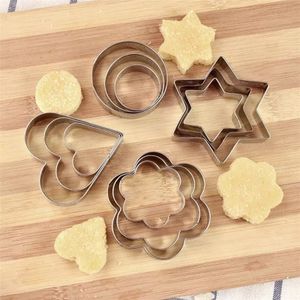 Mini Metal Cookie Cutters Set - 24 Pcs Clay Cutters/Mini Fruit Vegetable  Cutters/Star Heart Round Flower Square Mini Cutters - Cookie Cutters for  Kids