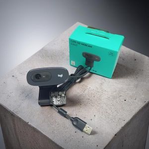 Logitech C270 Affordable Quality Good Audio Quality Crystal Clear Built-in Microphone Mic Video Calling Streaming Laptop, Desktop, Computer Webcam Web Camera