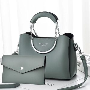 LADIES HANDBAG