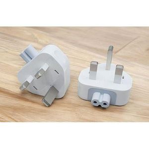 3 Pin UK Plug Adapter WITH FUSE- Compatible with MacBook, iPhone, iPad