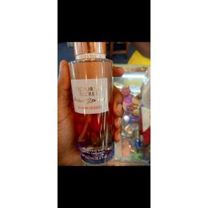 Victoria's Secret Amber Romance sunkissed fragrance mist