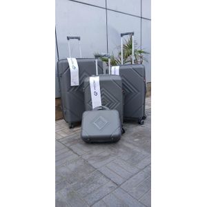 4 in one luxurious unbreakable suitcase 