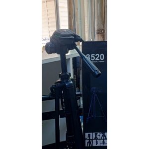 WF-3520 Professional Camera Tripod Aluminum Alloy Stand 140cm Phone Holder for Live Streaming