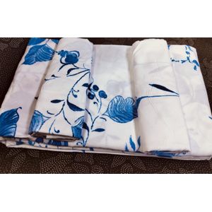 2 bedsheets 2 pillow cases 5X6