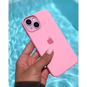 Casesavvy Apple iPhone 15 Original Silicone Case/Cover, Liquid Silicone Phone Case Soft Anti-Scratch Microfiber Lining, Full Body Shockproof Slim Cove,Apple iPhone 15 Liquid Silicone  Soft Anti-Scratch Microfiber Lining Shockproof Slim Cover