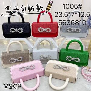 fashionable  and affordable mini  handbag for modern ladies