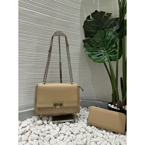 Elegant Beige Handbag & Matching Wallet Set – Chain Strap Shoulder Bag with Rectangular Clasp, Durable Finish & Coordinated Design