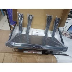 Classic BK-4000 Professional 4 Channels Wireless Microphone