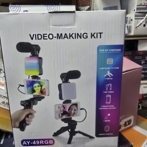 Ay49 RGB Smartphone Creator Kit with Tripod RGB Light and Wireless Remote Control