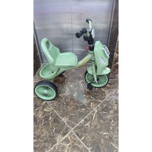 Toddler and kids tricycle with music and lights 