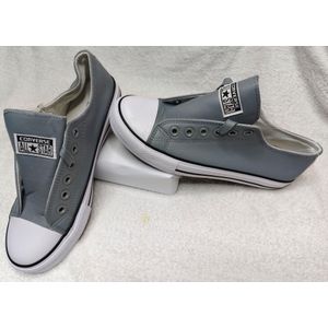 Unisex Grey Low-Top Sneakers – Leather Look – Rubber Sole