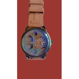 Watch Flexible and durable rubber strap for a secure fit.  Clean, modern analog dial with easy-to-read time markers.  Perfect for casual, sporty, and even semi-formal occasions.  Comfortable enough to wear during workouts or outdoor activities.