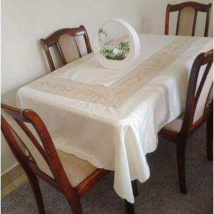 Othman Brgenerics 4-seater tablecloth