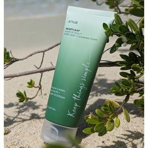 Anua Heartleaf Quercetinol Pore Deep Cleansing Foam - Purify and Soothe Your Skin