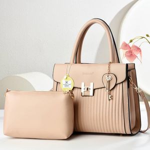 2 IN 1 Stylish fashionable leather handbag and a purse for women