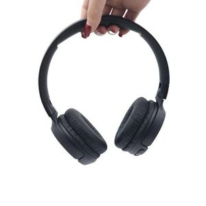 Jbl Tune 520BT Wireless Headphones – Pure Bass Sound & Hands-Free Calling