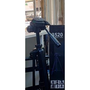 Weifeng WT-3520 Portable Travel Tripod for DSLR, Mirrorless, and Smartphone Filming