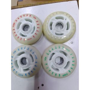 Rubber wheels 90 mm,luminous with a free bearing 