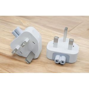 3 Pin UK Plug Adapter WITH FUSE- Compatible with MacBook, iPhone, iPad