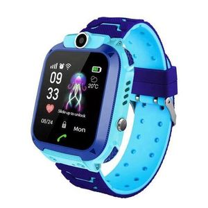 Q12 anti lost smart watch for kids IP67 waterproof square silica gel band childrens SOS mobile safety tracker