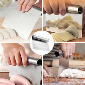 24 cm stainless steel dough cutter.