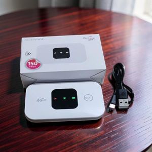 High Capacity Mobile Hub 4G LTE Universal Wireless Portable Pocket Mifi Router