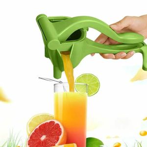 Unbrand Multifunctional handheld juicer / squeezer 
