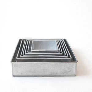 Juakali square shaped baking tin 