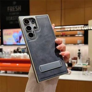 Genuine leather case with a metallic stand for Samsung S26 ultra