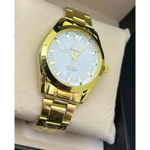 Elite Fashion Luxury stainless steel golden watch with steel strap 