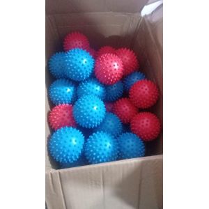 Spiked squeeze ball
