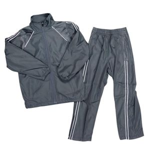Boy's  kids tracksuit - A grey tracksuit with stripes in sizes 26 to 38