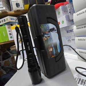 Ultra-Compact XML T6 Flashlight – 1000 Lumens Zoomable Torch with Multiple Modes for All-Purpose Use